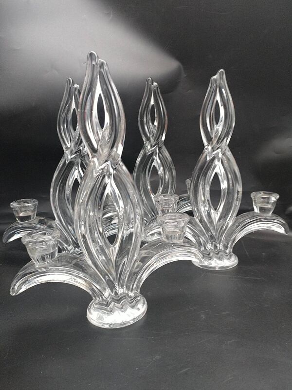 4 Bougeoirs lys en cristal de Vannes le Châtel .