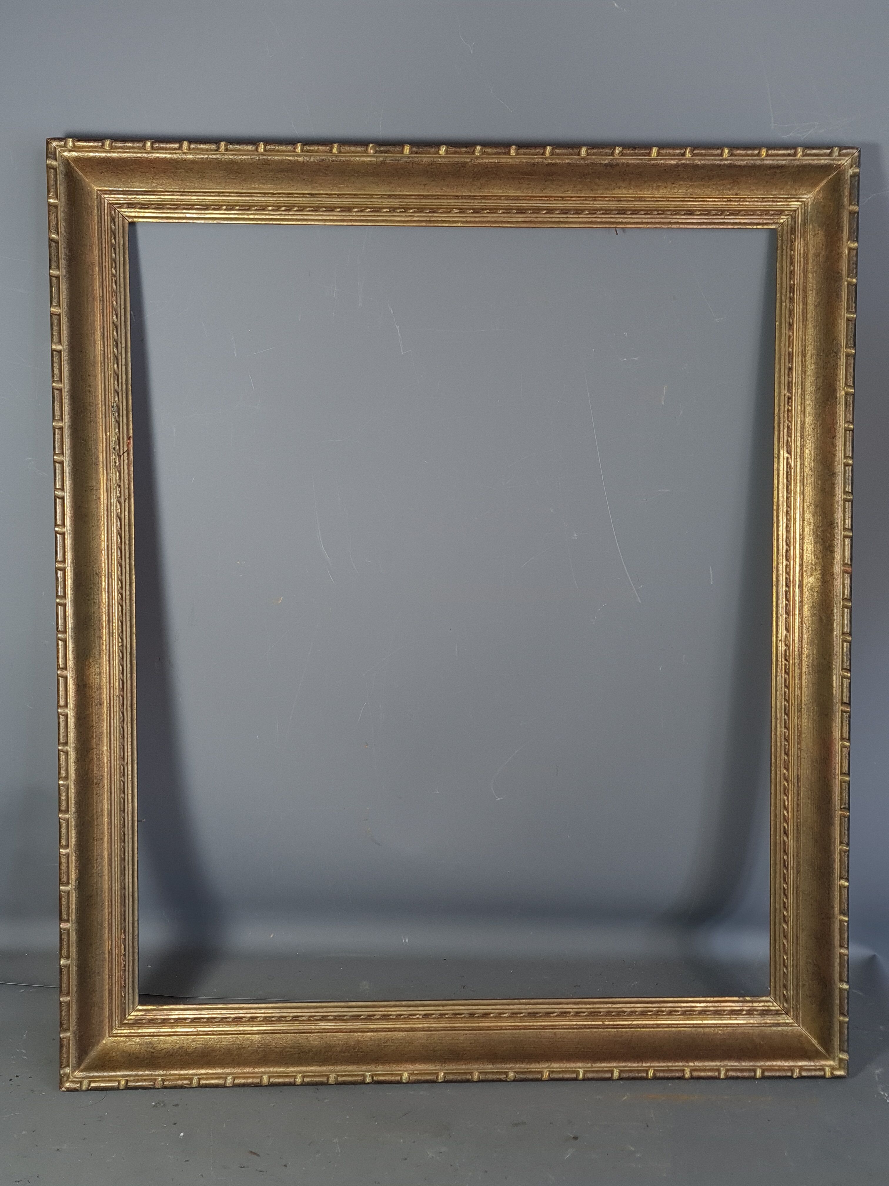 Frame 1930-1950 gilded wood gold leaf 80x68 cm foliage 70x58 cm SB