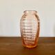 Vase en verre rose art déco