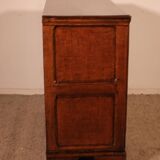 17th Century Oak Chest of Drawers - England
