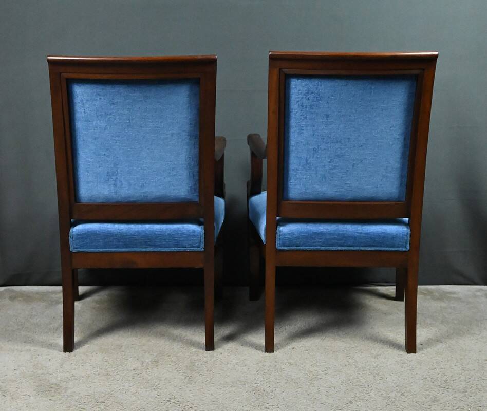Pair of mahogany armchairs, Restoration period – early 19th century