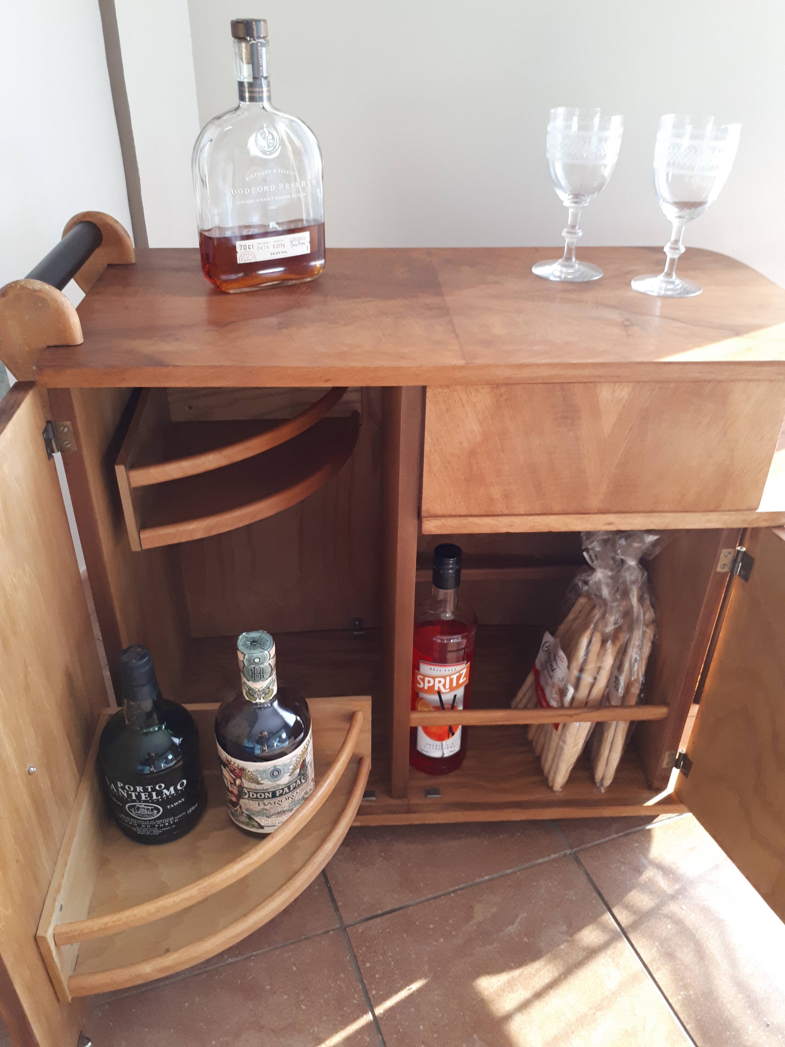 Old bar on wheels years 30- 40