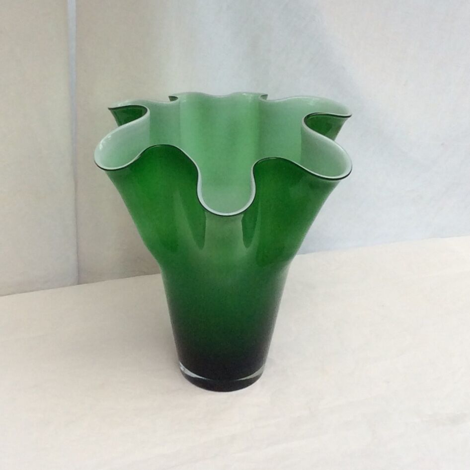 Vase mouchoir en verre patte de verre couleur vert et blanc