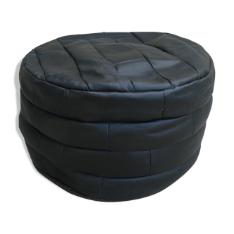 Pouf en patchwork de cuir noir, années 70