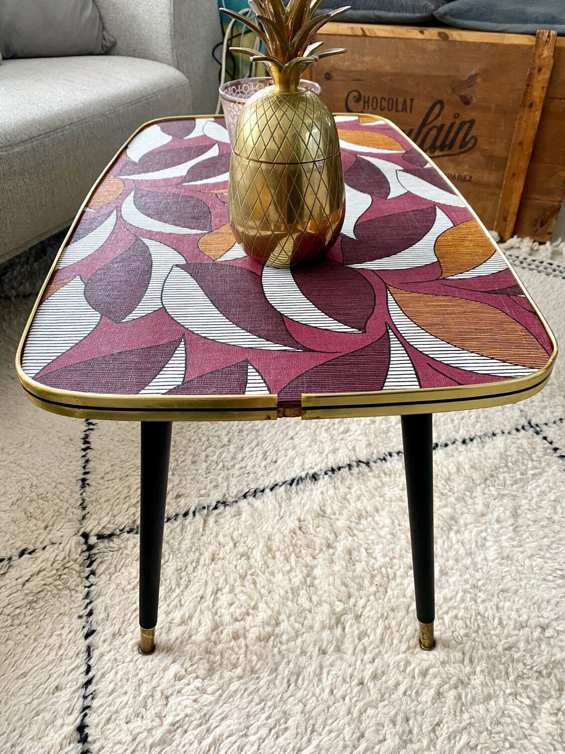 Vintage coffee table legs compass