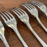 Série de 12 fourchettes en métal argenté christofle