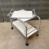 Serving table