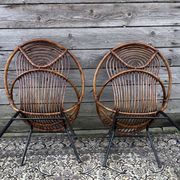 Paire de fauteuils en rotin, pieds métal CIRCA 1950