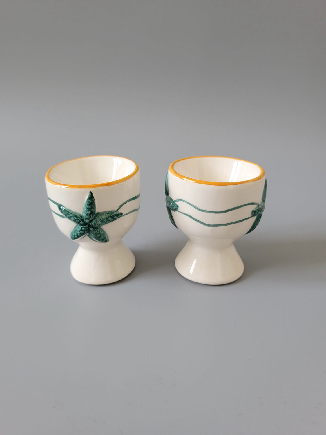 2 sea egg cups