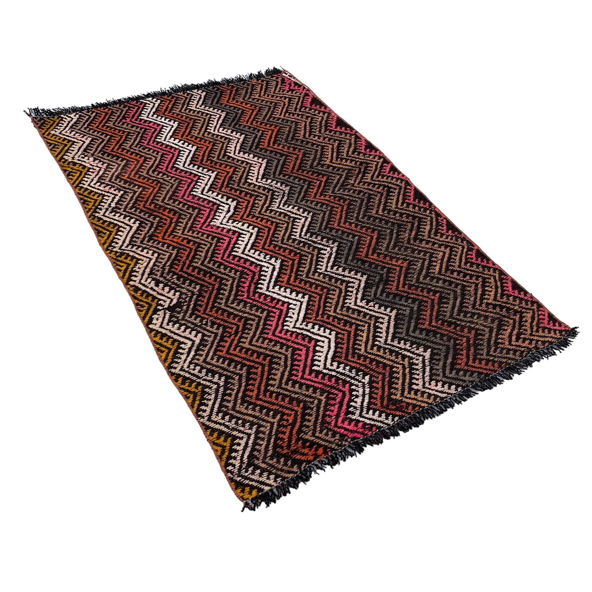 Vintage turkish kilim rug , 133 x 81 cm