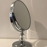 Magnificent retro mirror with magnifying effect