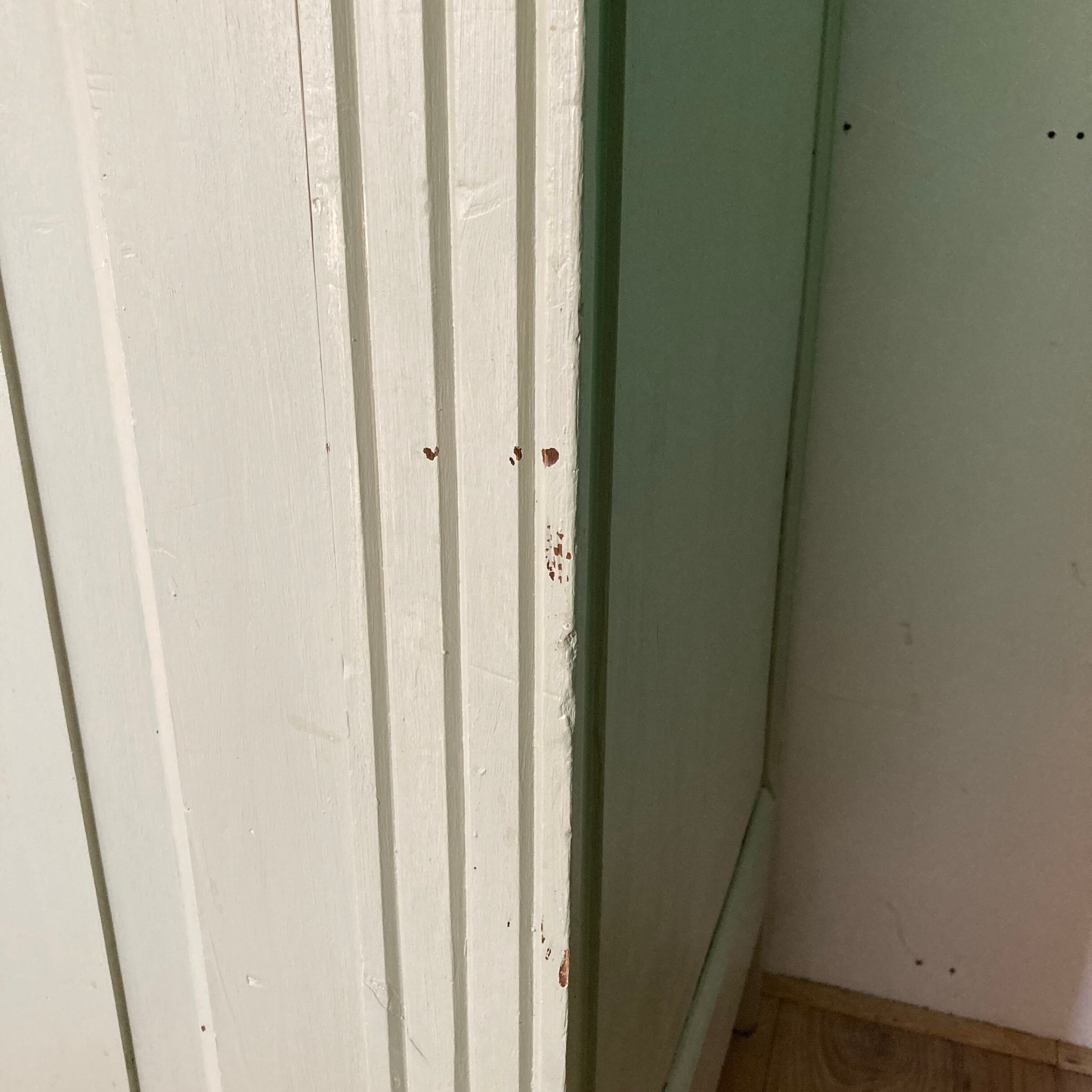 Armoire parisienne verte