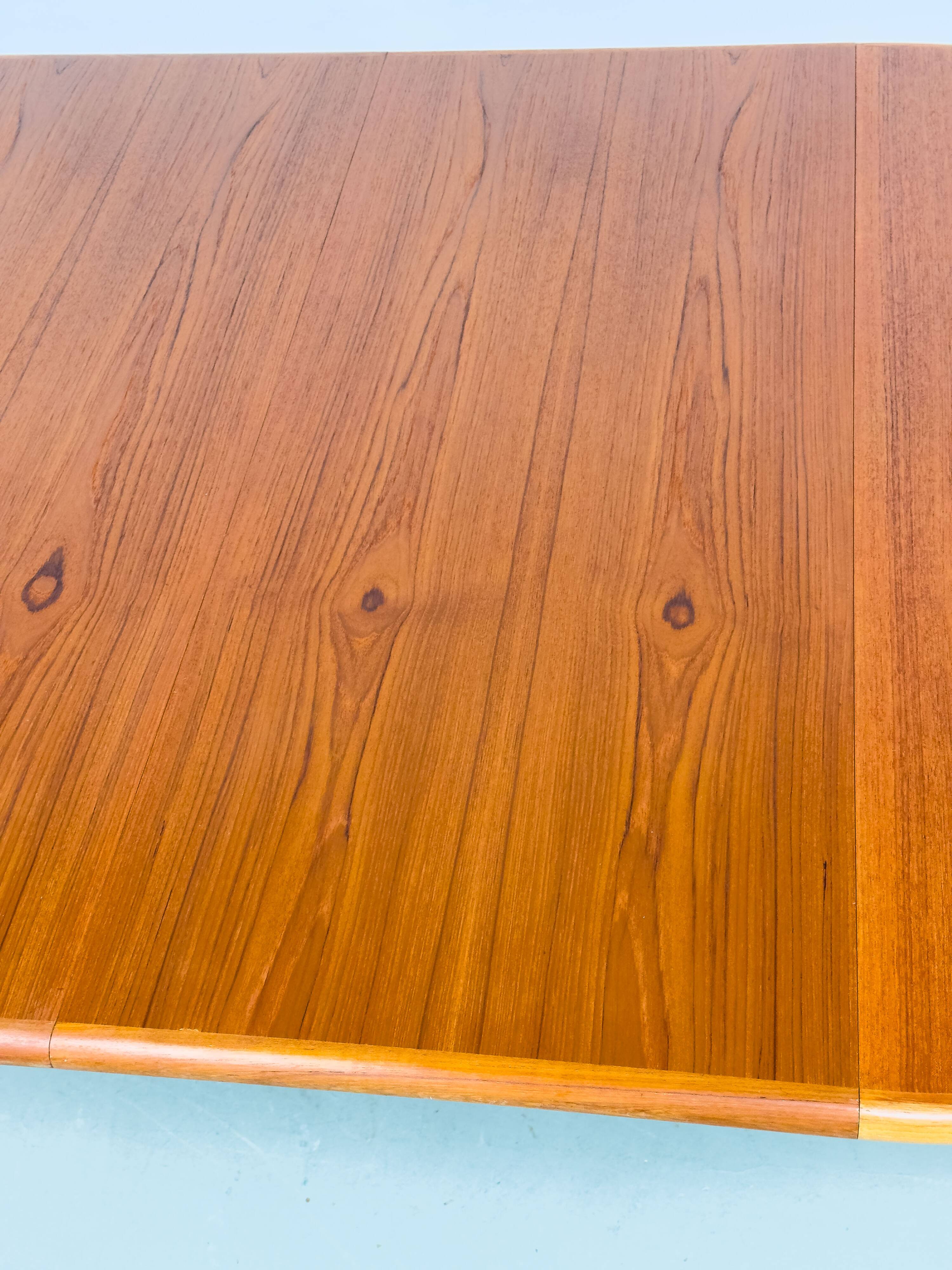 Danish Round Teak Dining Table with Extensions by Gudme Møbelfabrik, 1970s