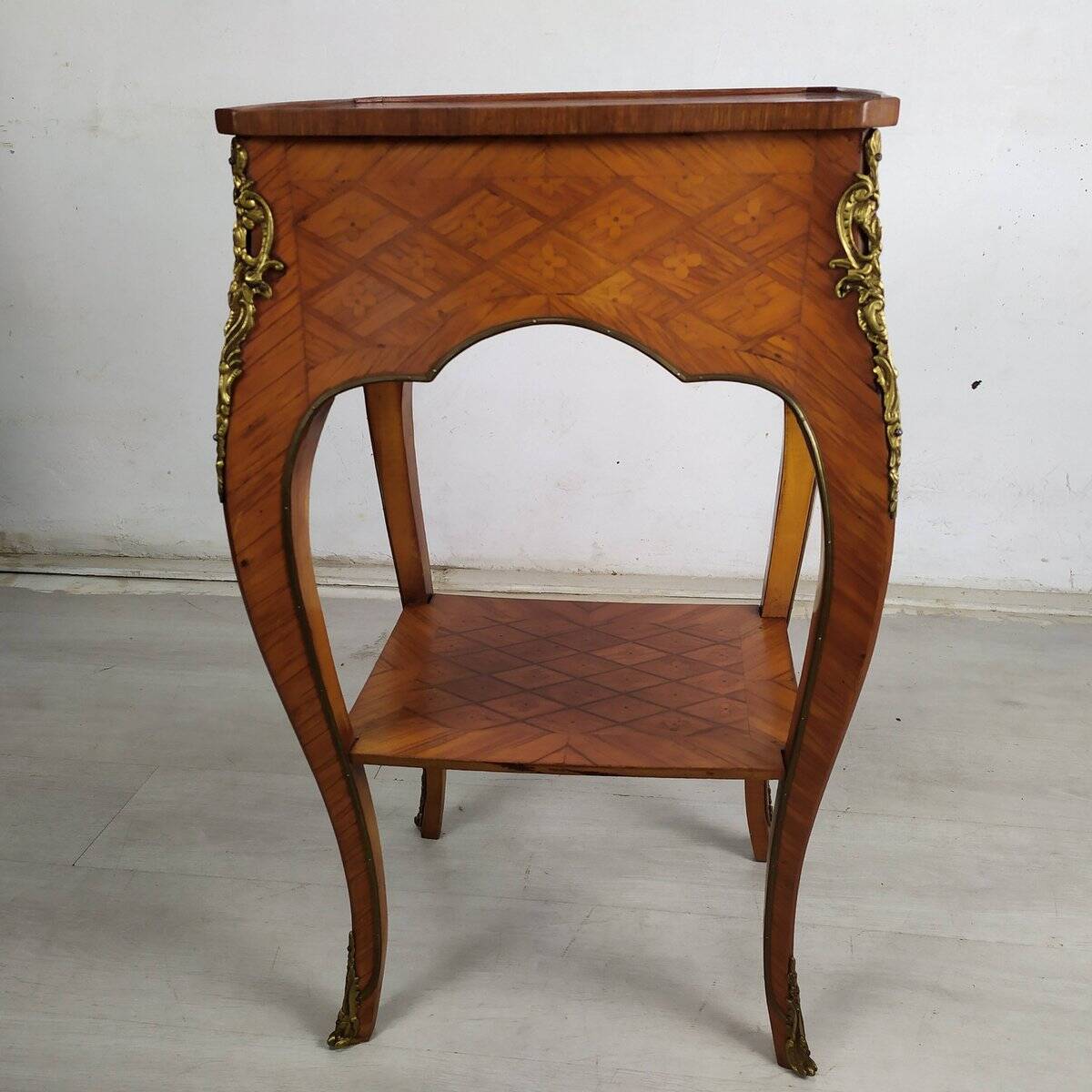 Louis XV side table in marquetry