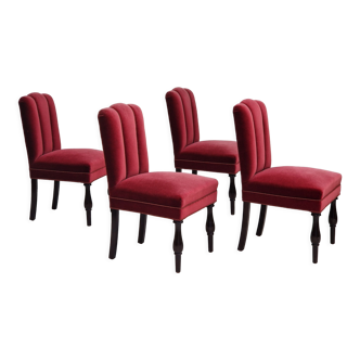 Ensemble de 4 chaises de salle à manger, bois de chêne, velours rouge cerise, années 1950, design danois