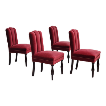 Ensemble de 4 chaises de salle à manger, bois de chêne, velours rouge cerise, années 1950, design danois