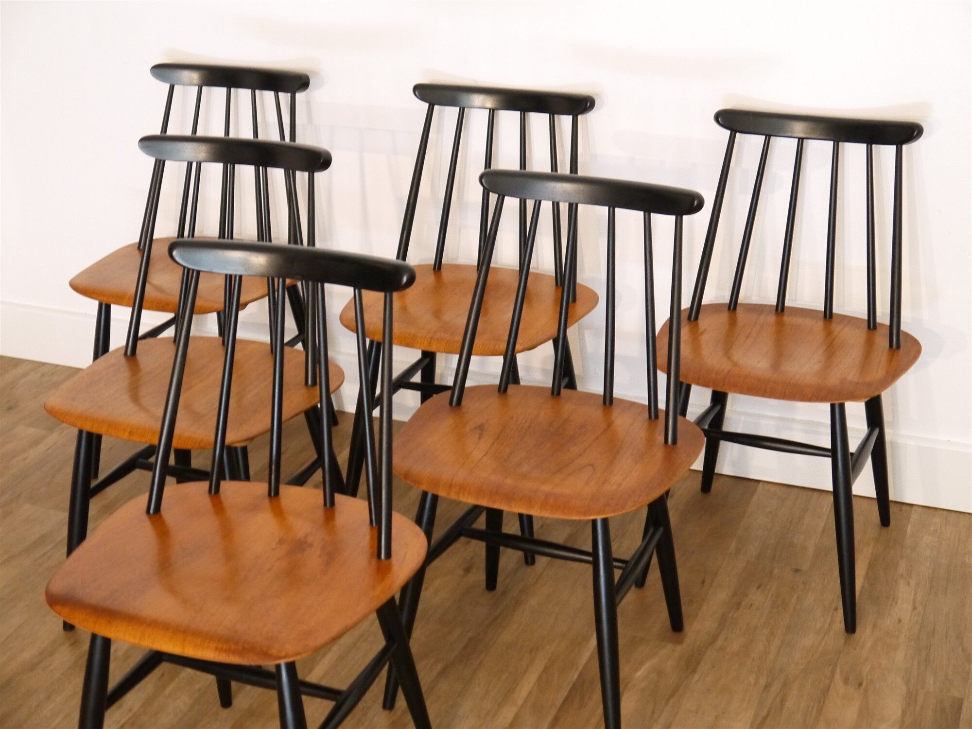 Lot of 6 Fanett chairs by Ilmari Tapiovaara