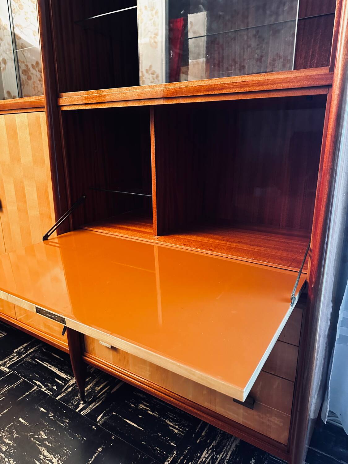 Living solid mahogany / 1950s