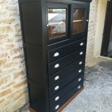 Meuble de métier a tiroirs et portes coulissante