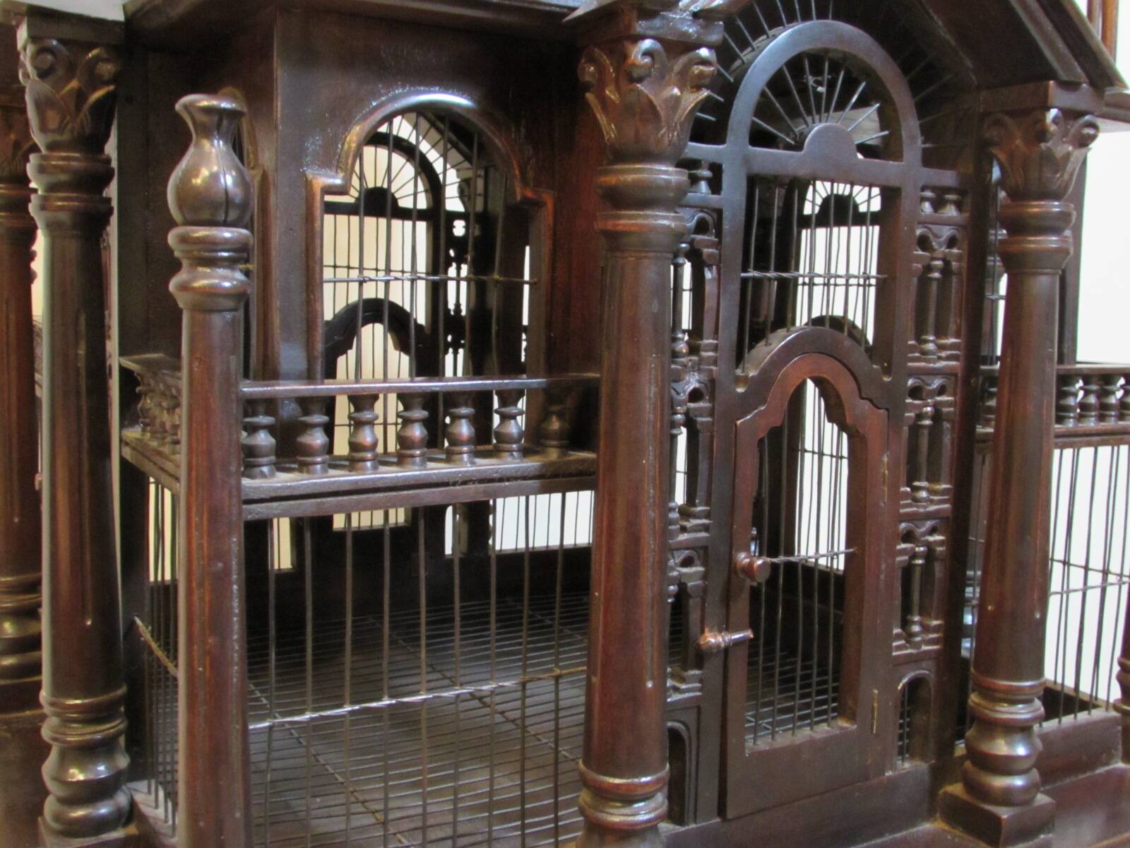 Cage à oiseaux par Maitland Smith