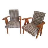 Paire de fauteuils en chêne massif, années 50