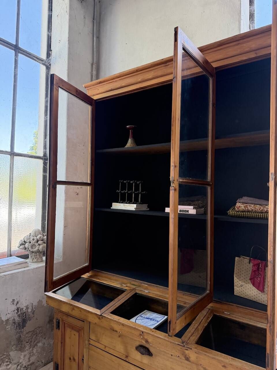 Library grocery Napoleon 19th century