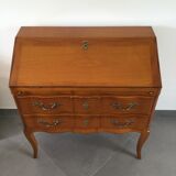 Desk in cherry wood