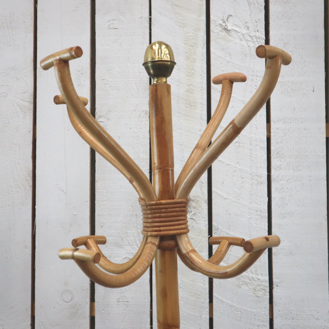 Rattan parrot coat rack