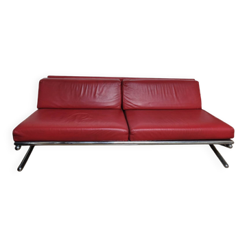 Large vintage red leather three-seater sofa – circa 1960 – structure e