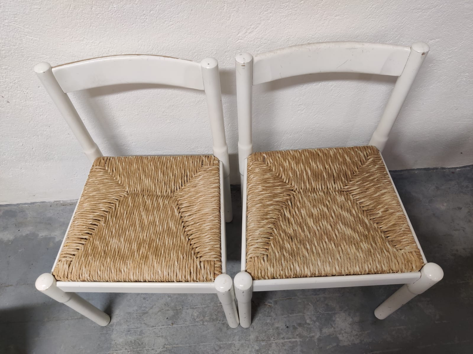 Suite of 6 Carimate chairs by Vico Magistretti