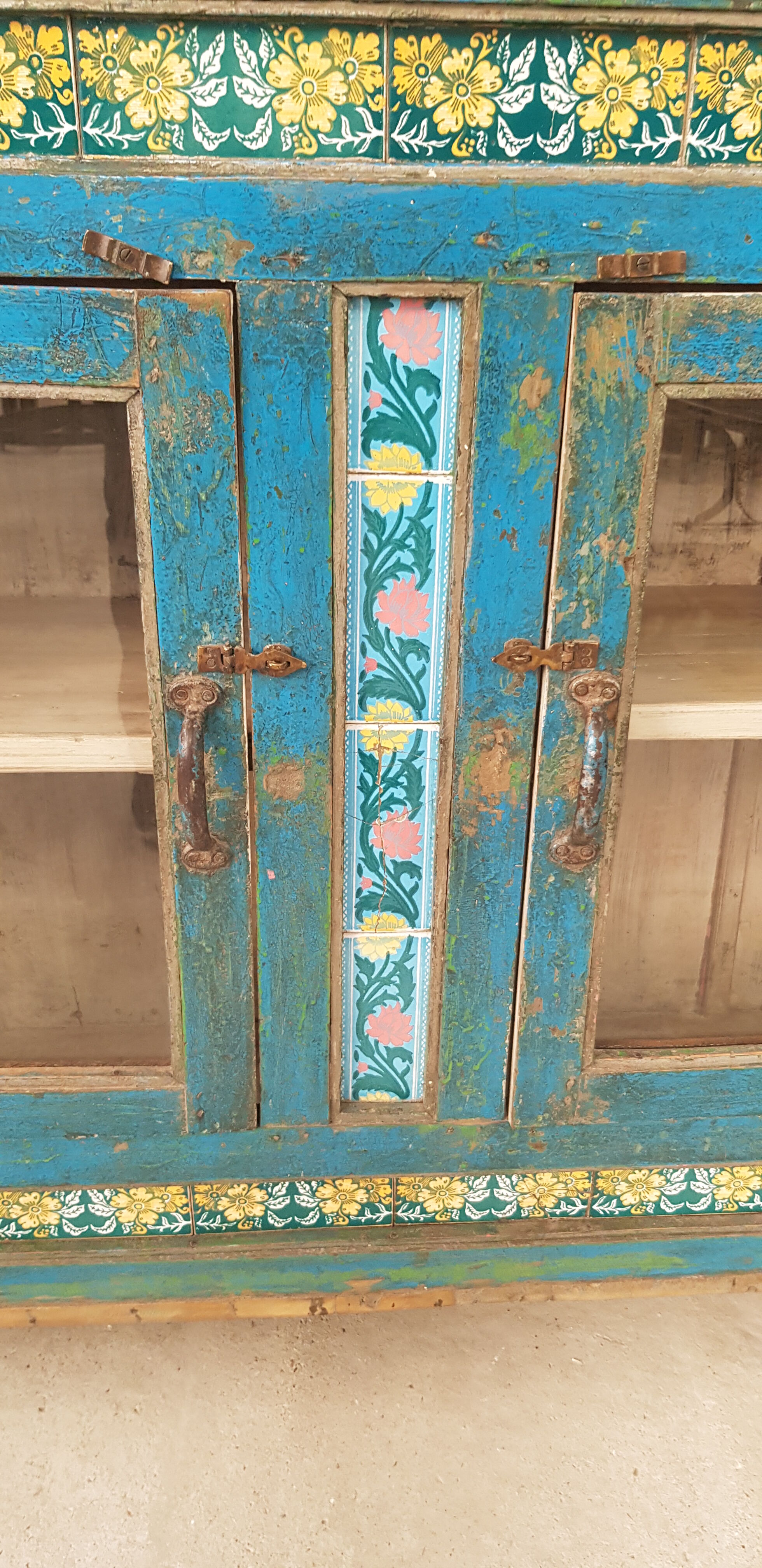 Buffet  in solid teak