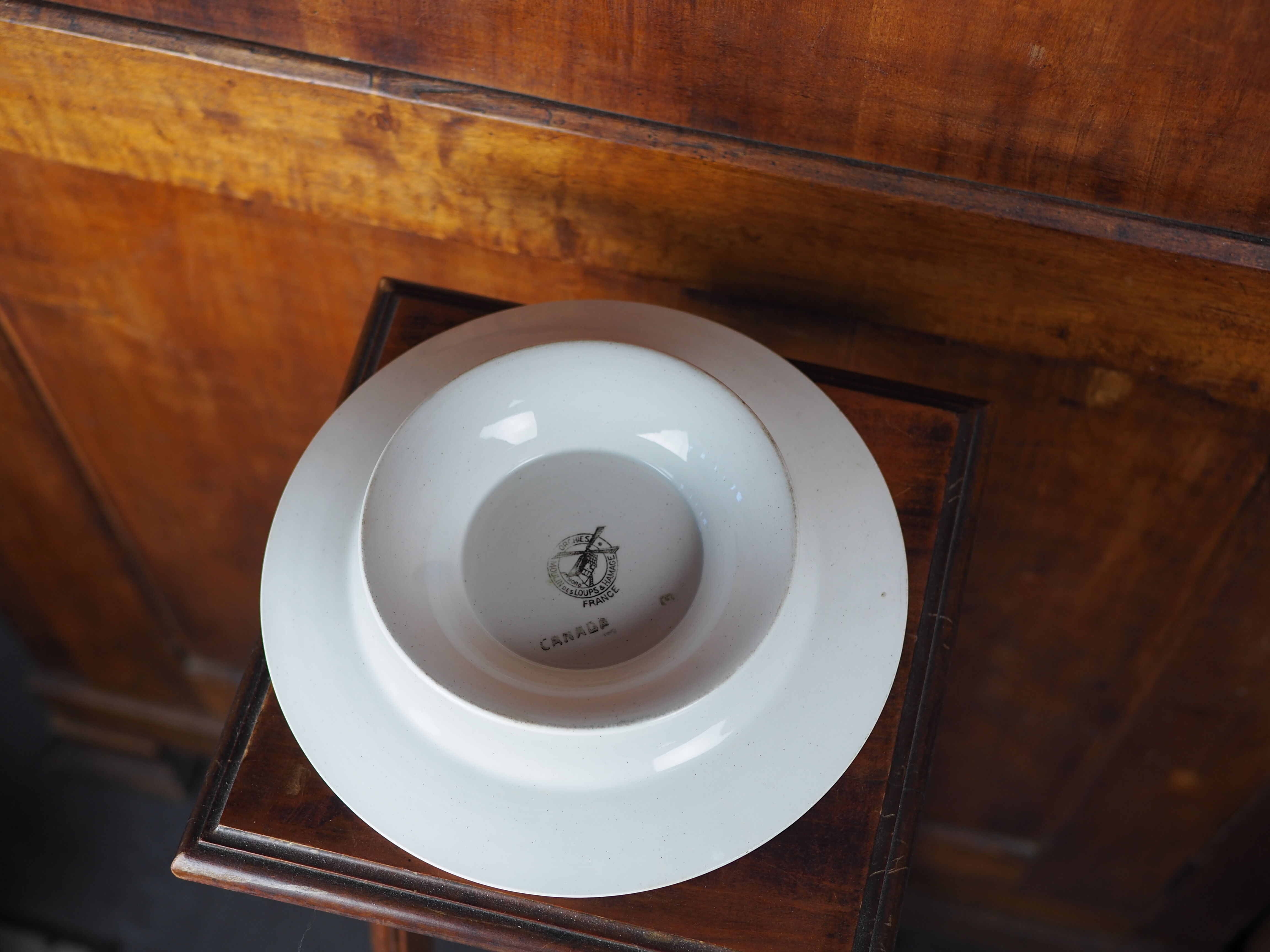 Earthenware cake dish patterned with flowers, clouds and flames, orange and blue - Orchies - 50s