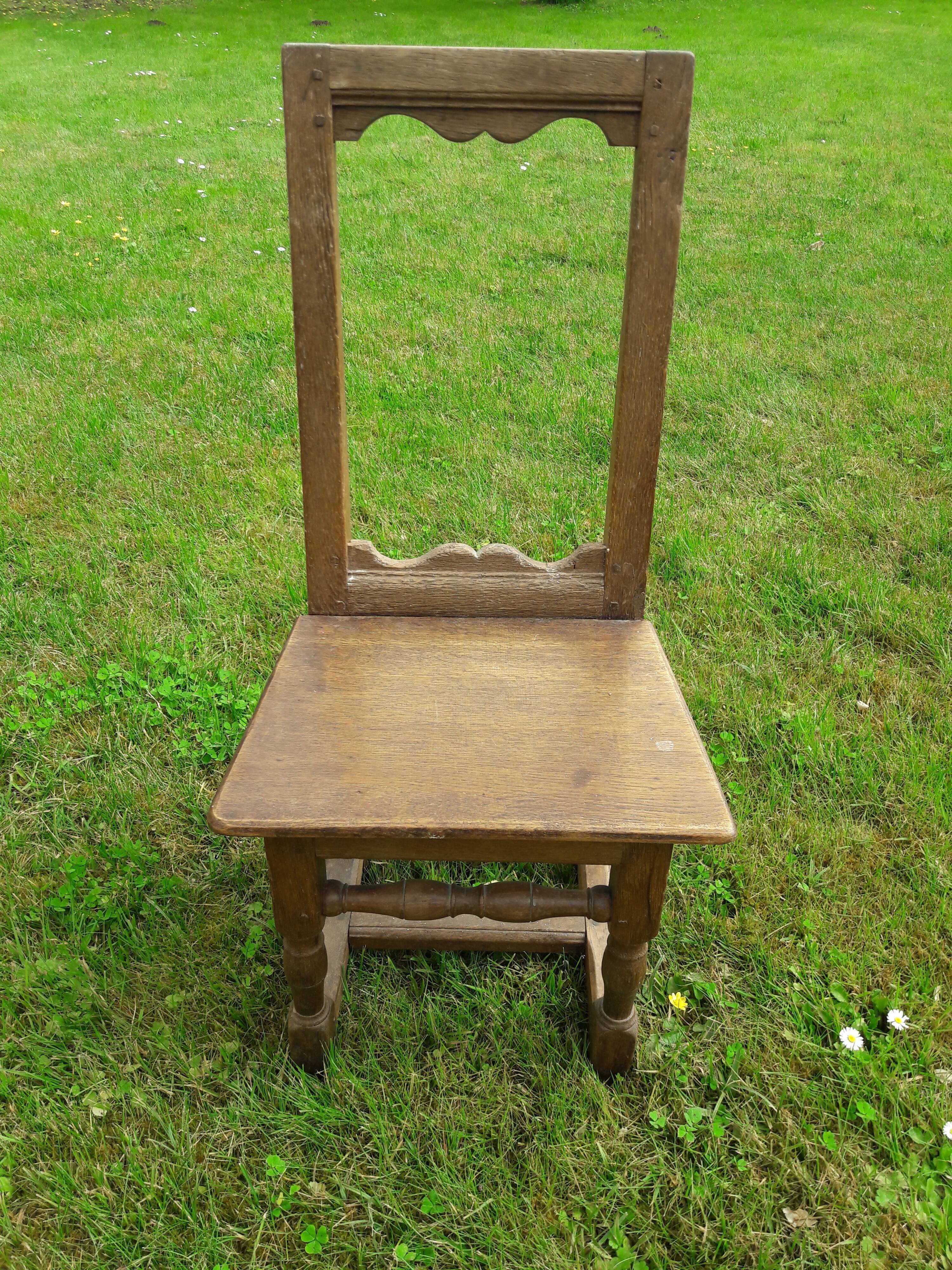 2 old Lorraine chairs