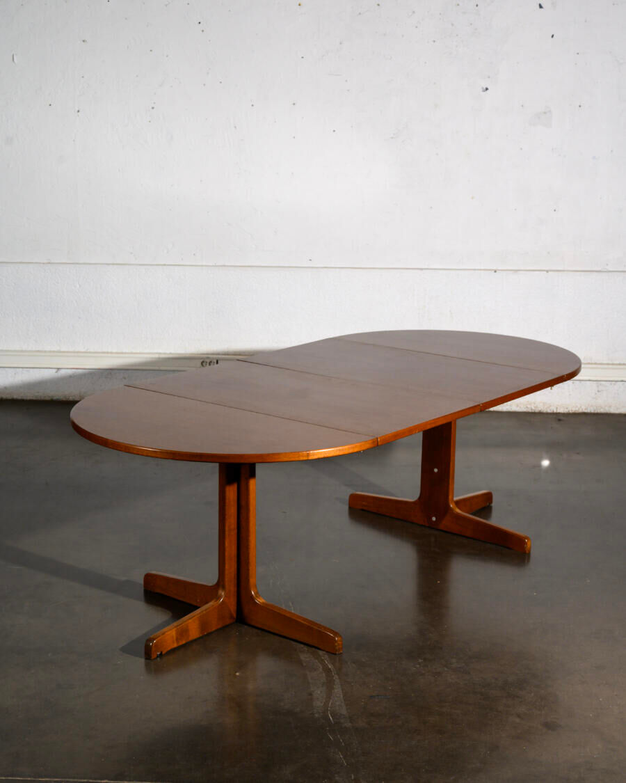 Thonet extending table