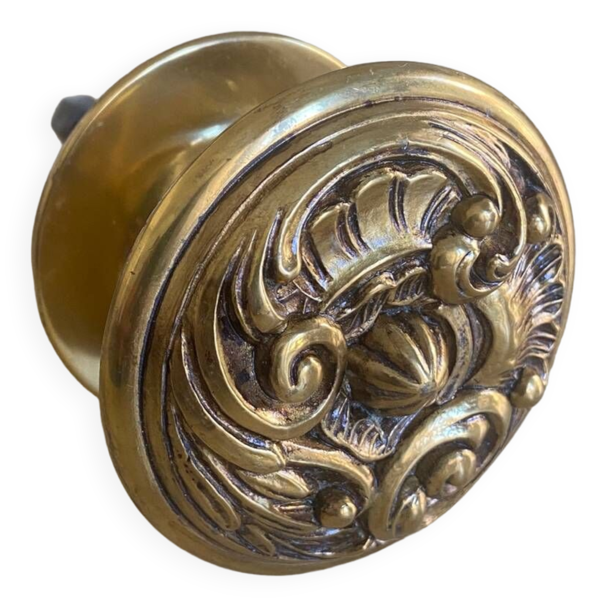 Entrance door pull handle in solid brass