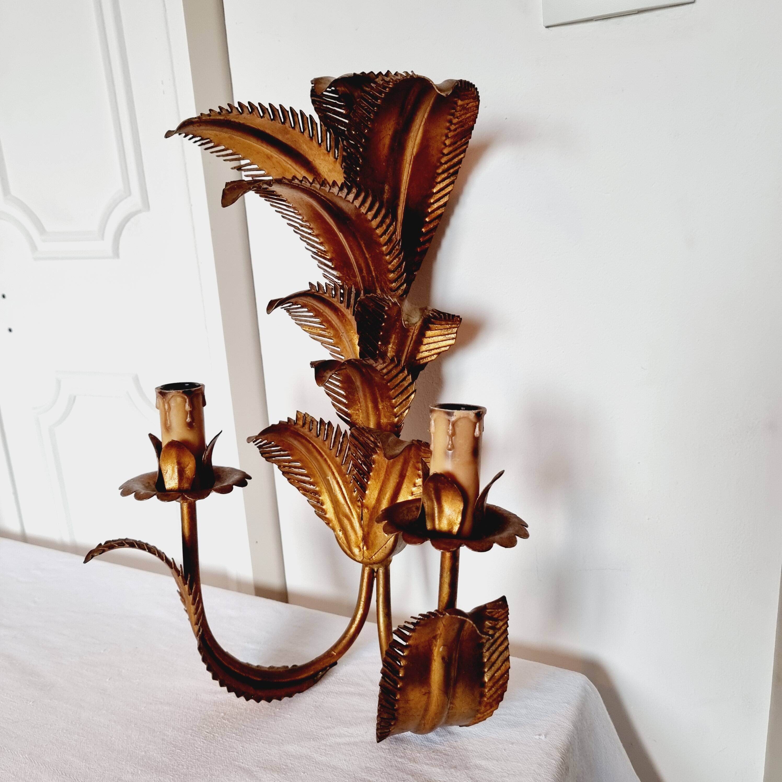 Magnificent Italian Wall Lamp 2 Lights Year 1960 Hoas de Palma Gilt Bronze