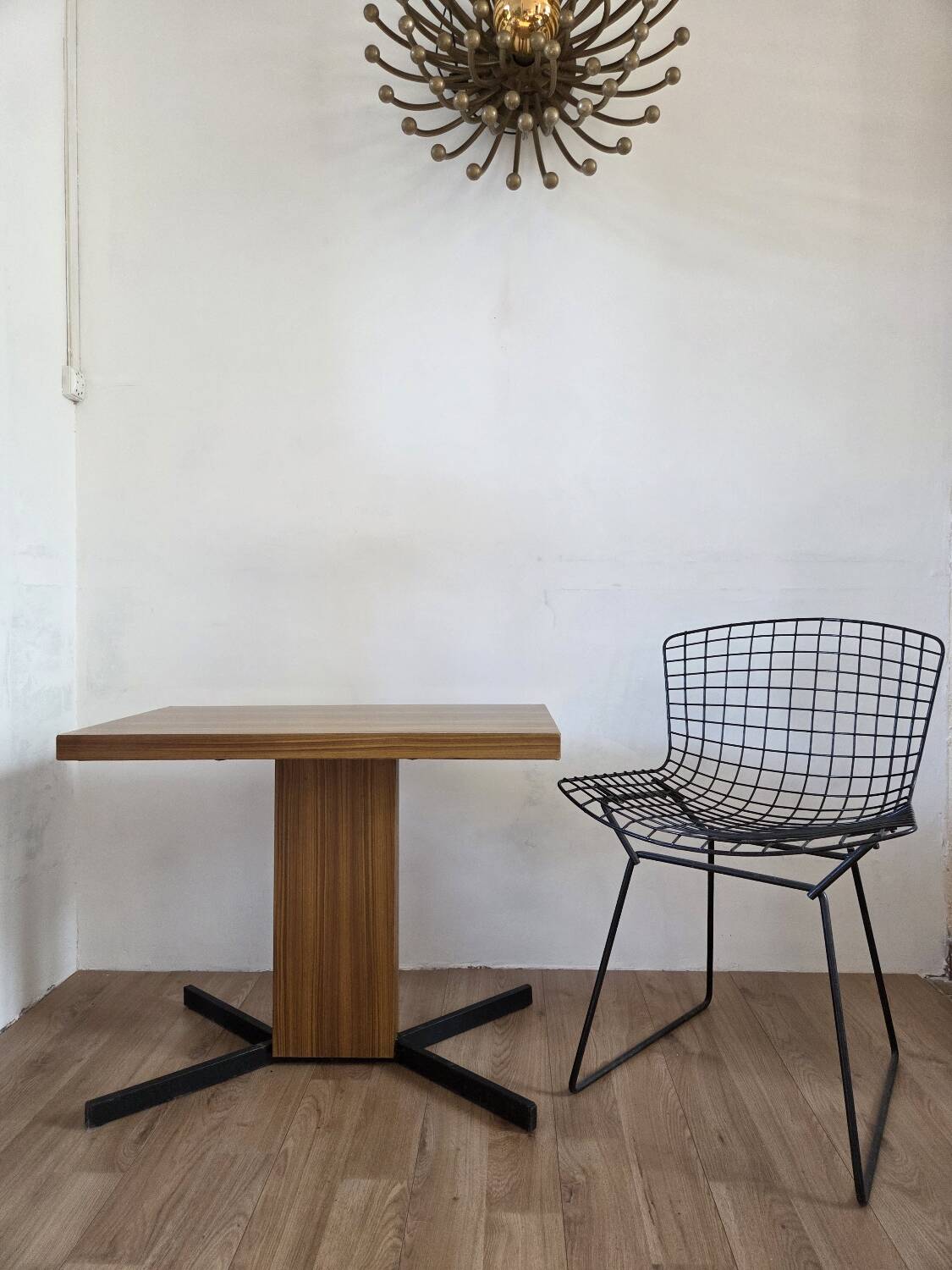 Table basse pivotante Pierre Guariche