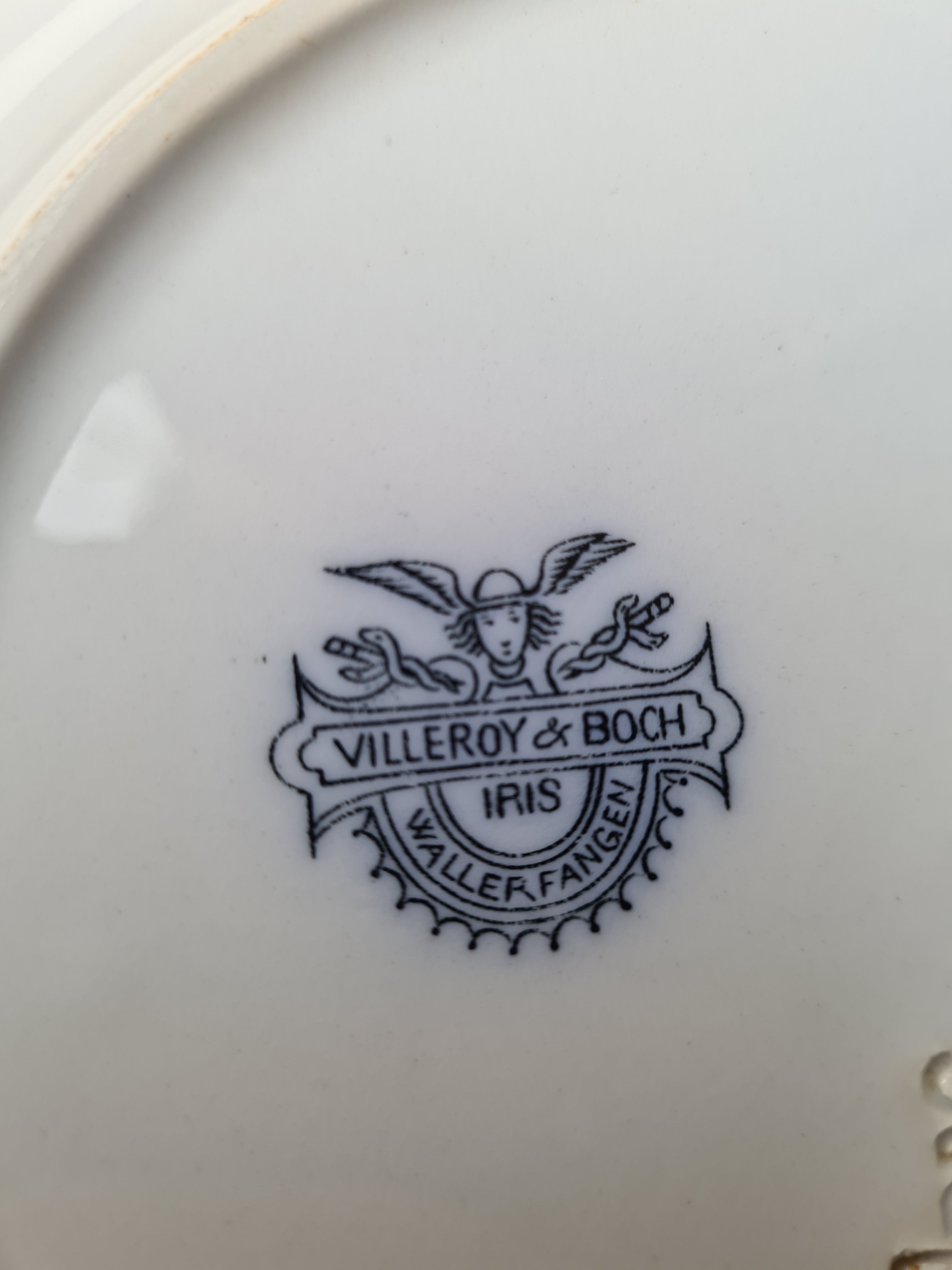Villeroy and Boch Iris plates