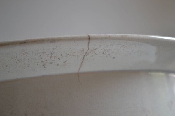 Très gros pot ancien en faïence de Sarreguemines