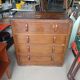 Commode ancienne en chêne, signée Bobby & Co Ltd.