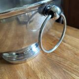 Silver metal champagne tub