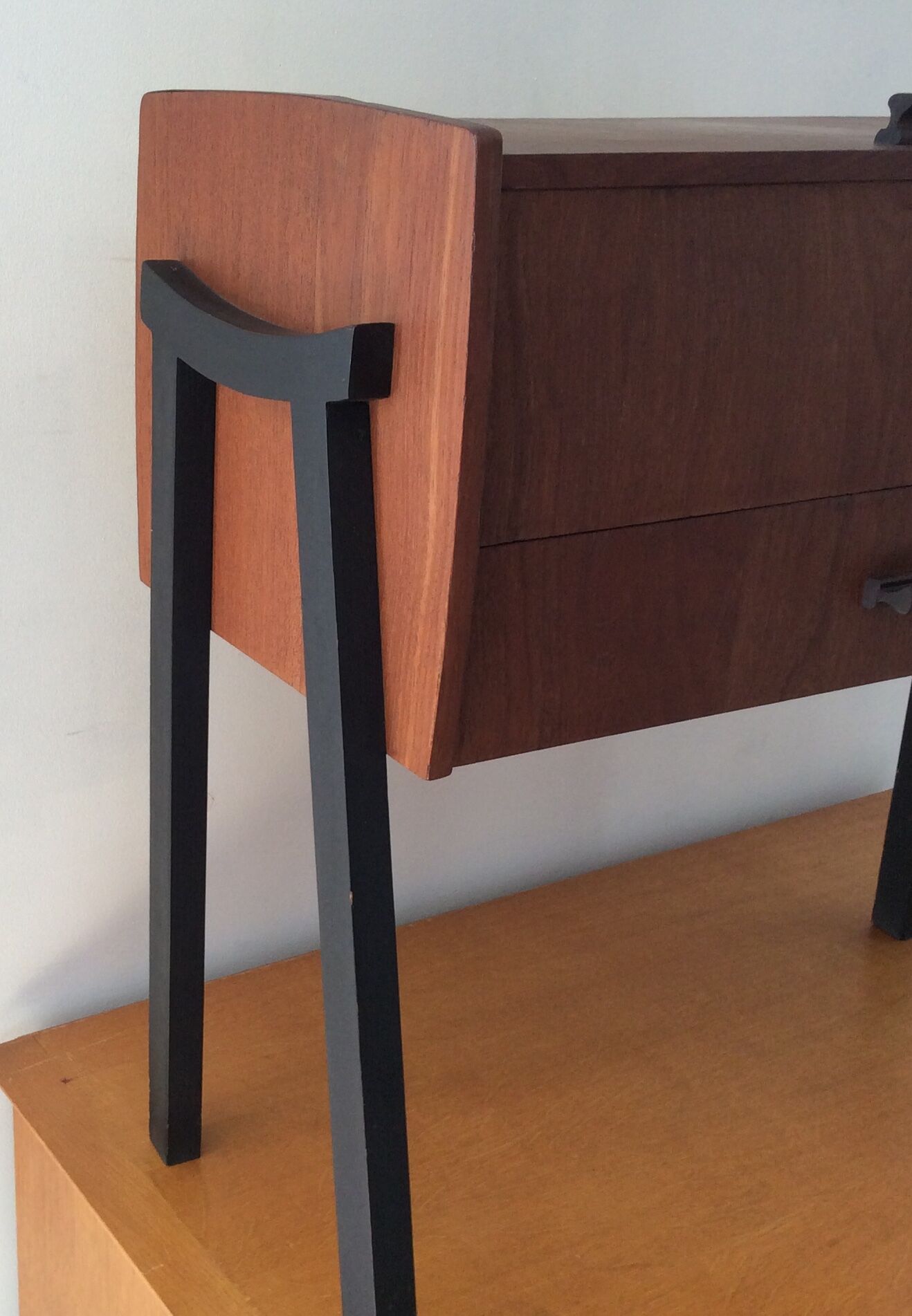 Scandinavian teak sewing bakset from the 1960s