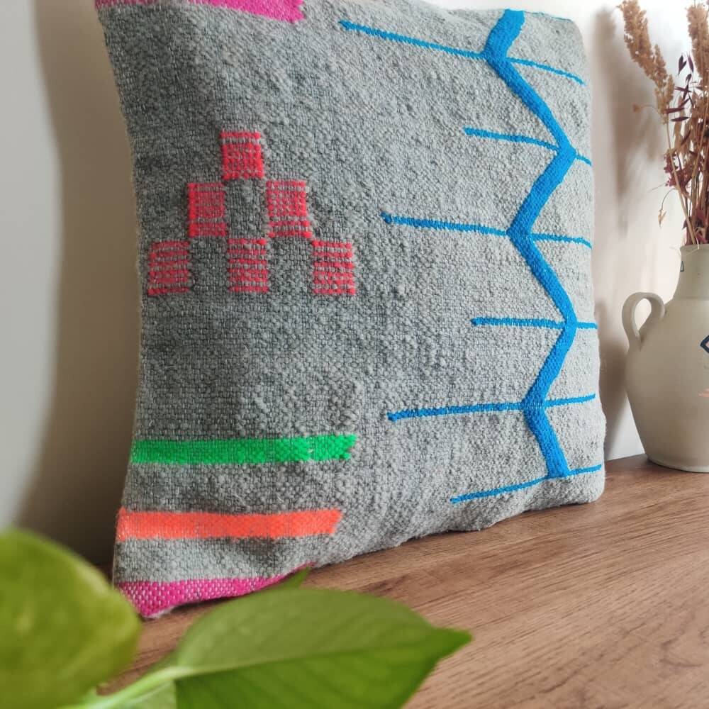 Coussin berbère tribal gris
