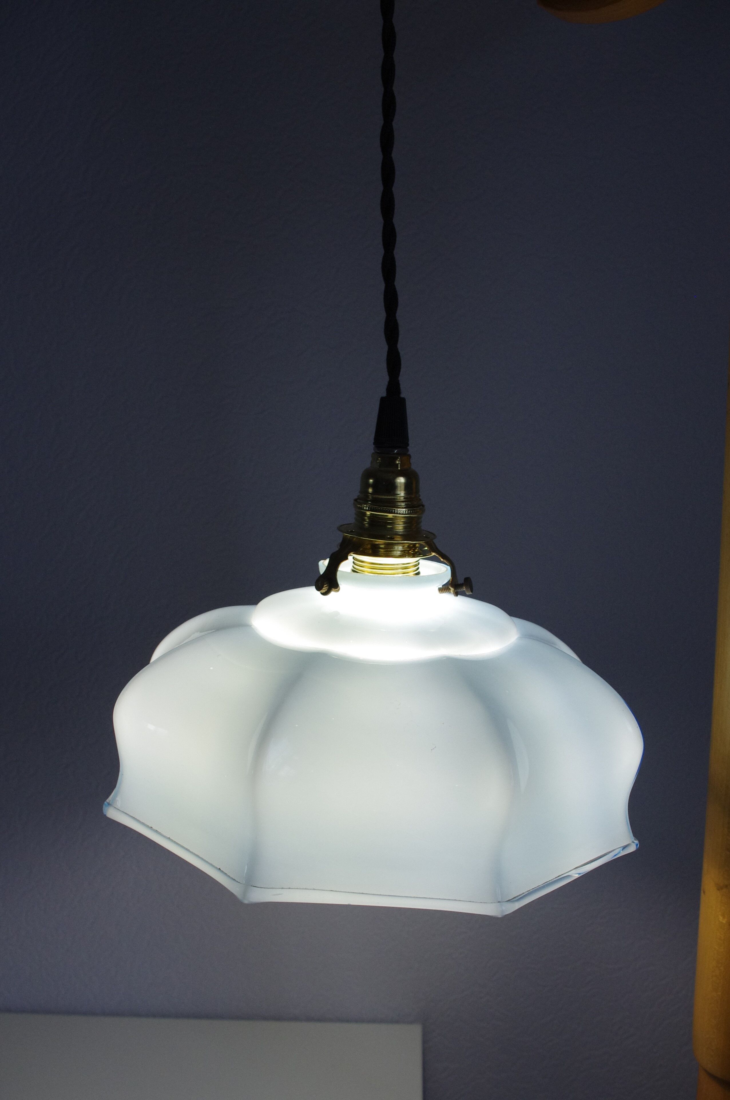 Hanging lamp in blue opaline