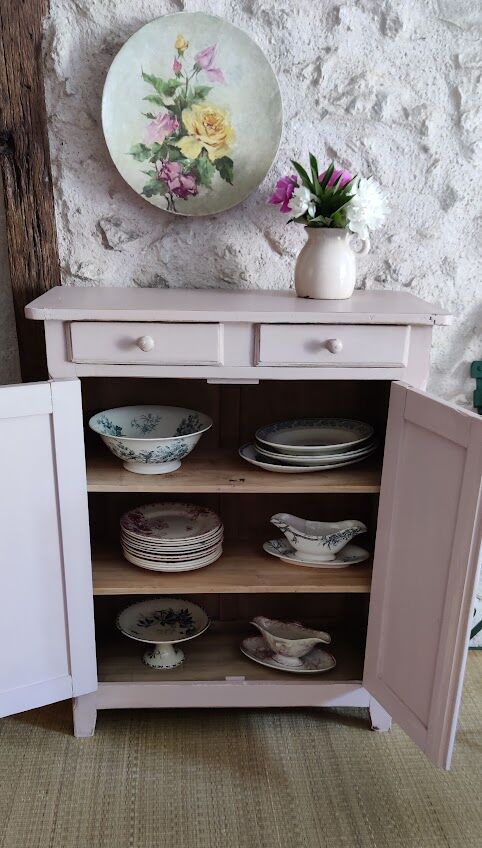 Buffet parisien rose ancien