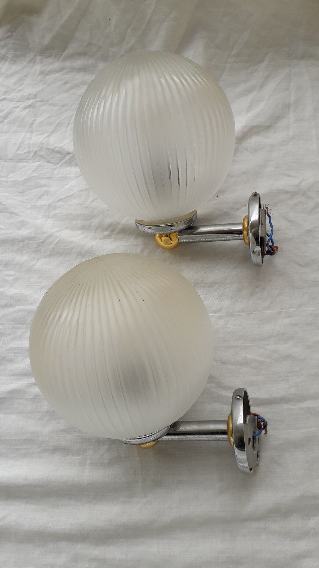 Pair of Inda wall lamps