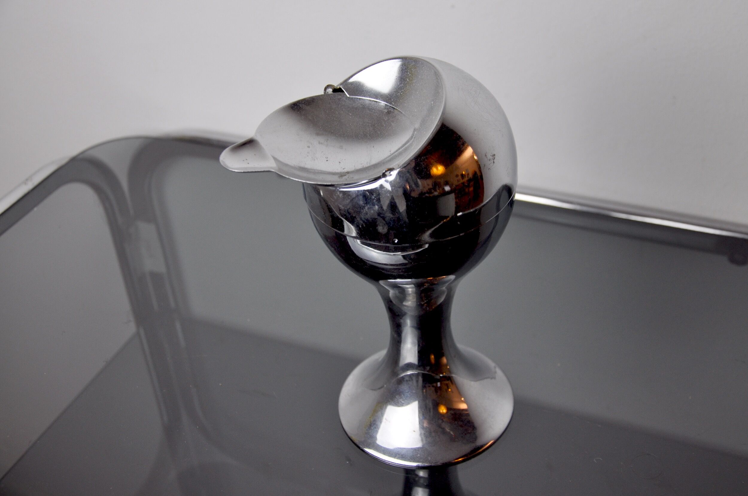 Space age ashtray, chrome, italy, 1970