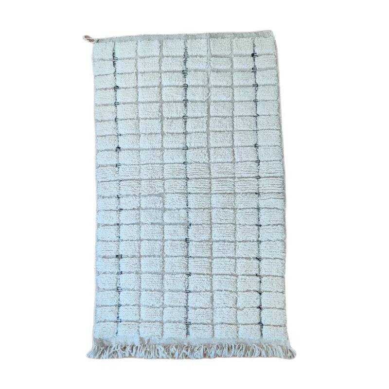 Berber carpet white tiles 95x170 cm