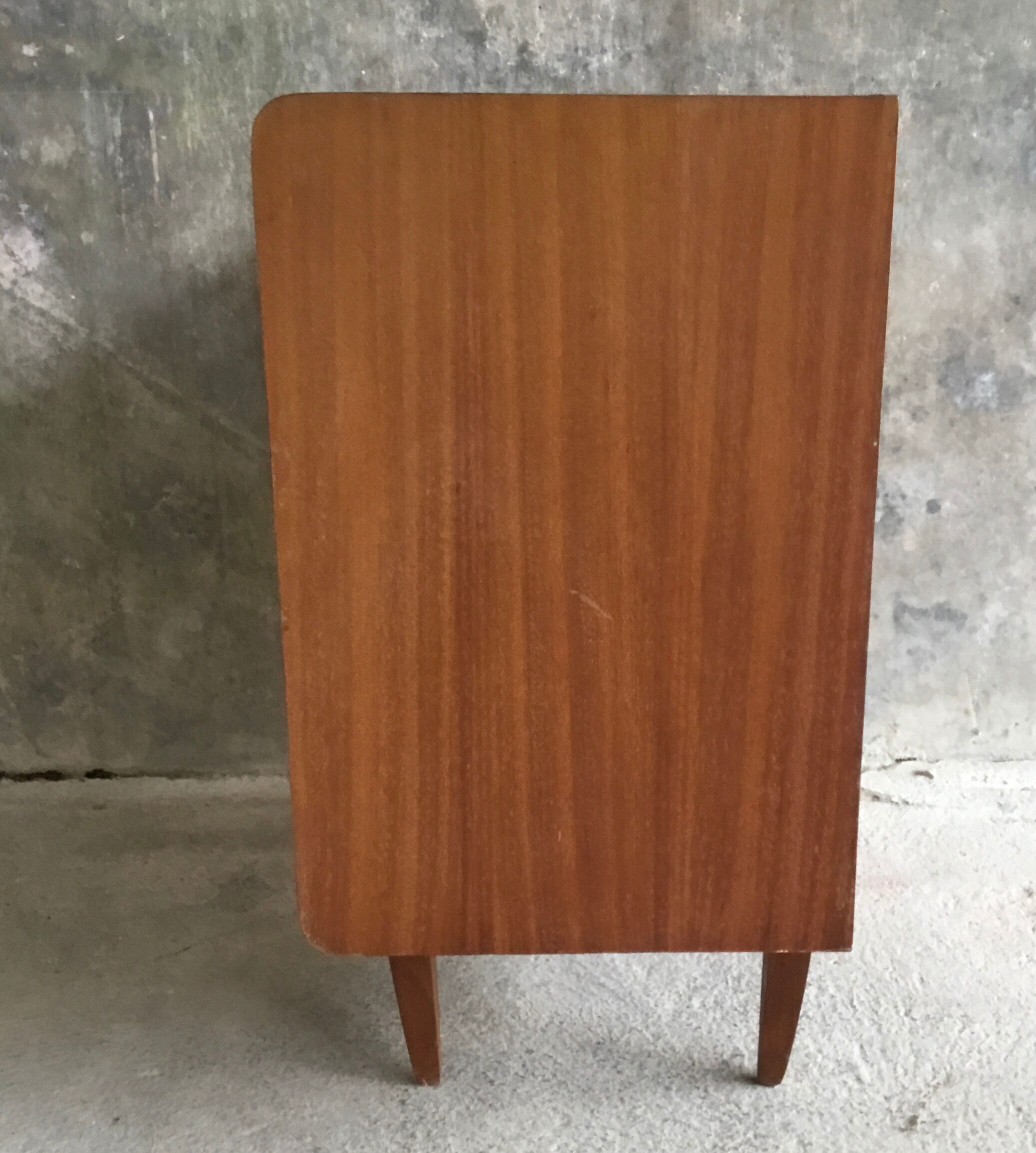 Meuble à vinyles ou range document