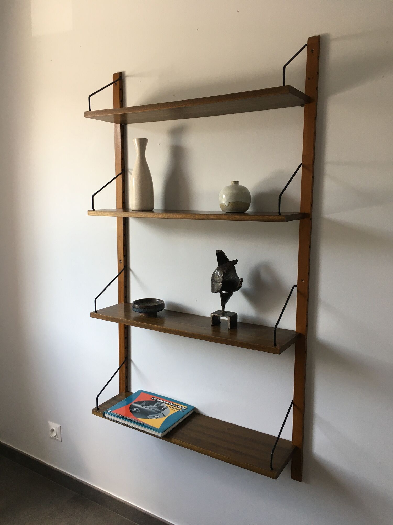 Scandinavian wall shelves Poul Cadovius royal system 60s